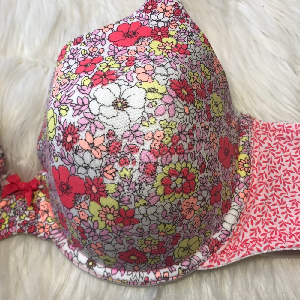 Victoria’s Secret Lined Perfect Coverage Bra 40C - Picture 2 of 8